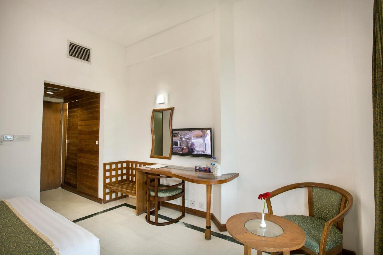 Seagull Hotel Ltd Cox's Bazar Esterno foto